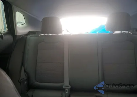 2025 Chevrolet Trax 1Lt z USA, uszkodzony, nr VIN KL77LHEP4SC175683